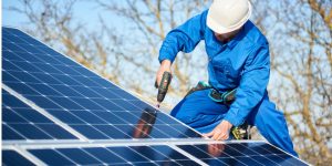 Installation Maintenance Panneaux Solaires Photovoltaïques à Essey